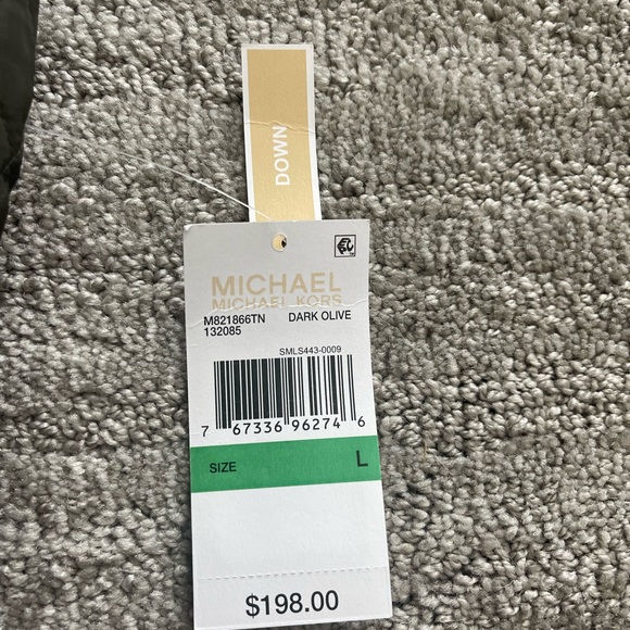 Michael Kors Down Vest with removable hood Women’s Size L Dark Olive - Picture 4 of 4